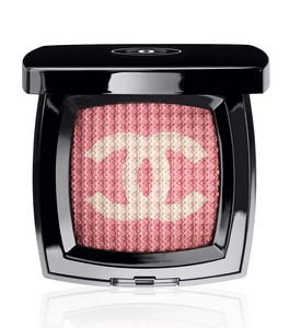 Chanel-poudre-tissÉe-in-brompton-road