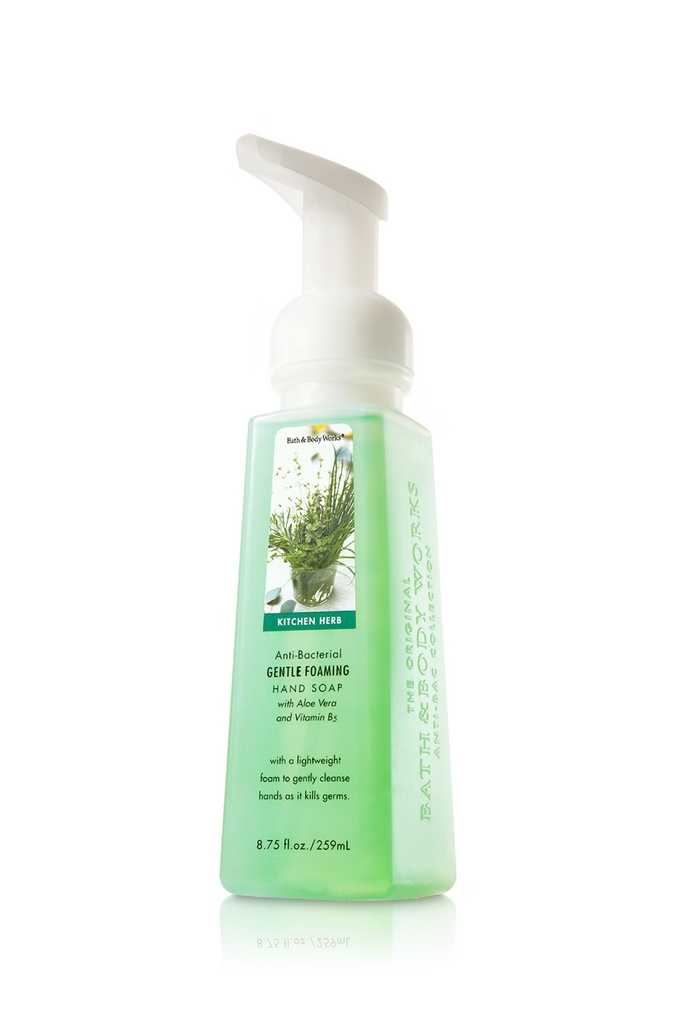 Bath & Body Works Kitchen Herb Anti-Bacterial CLASSICS Gentle Foaming Hand Soap