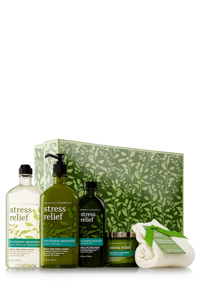 Bath & Body Works Stress - Eucalyptus Spearmint Aromatherapy Peace on Earth Large Gift Set