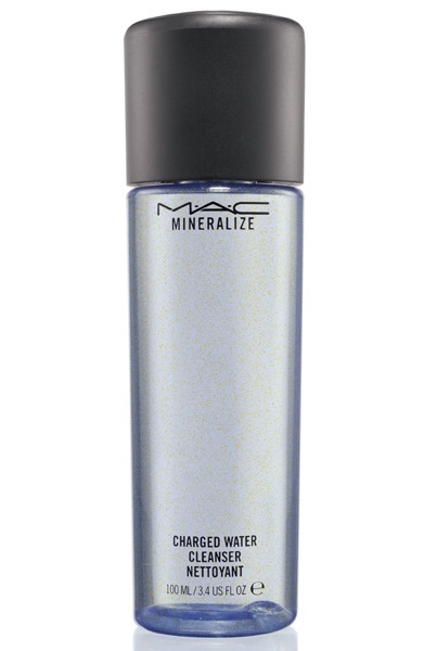 MAC Mineralize Charged Water Cleanser