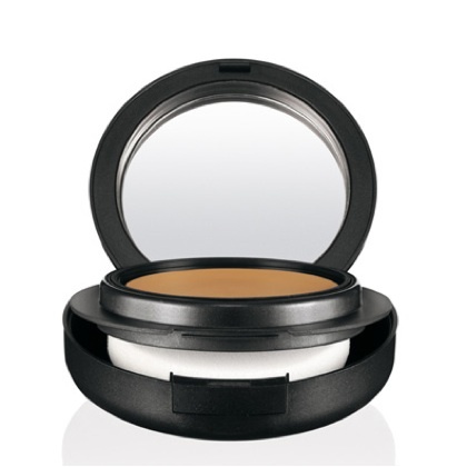 MAC Mineralize Foundation SPF 15