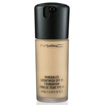 MAC Mineralize Satinfinish SPF 15 Foundation