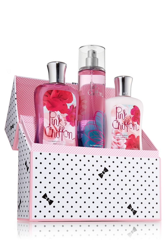 Bath & Body Works Pink Chiffon Signature Collection Signature Gift Set