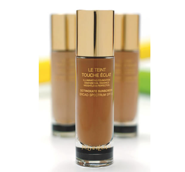 Yves Saint Laurent Le Tient Touche Eclat Foundation