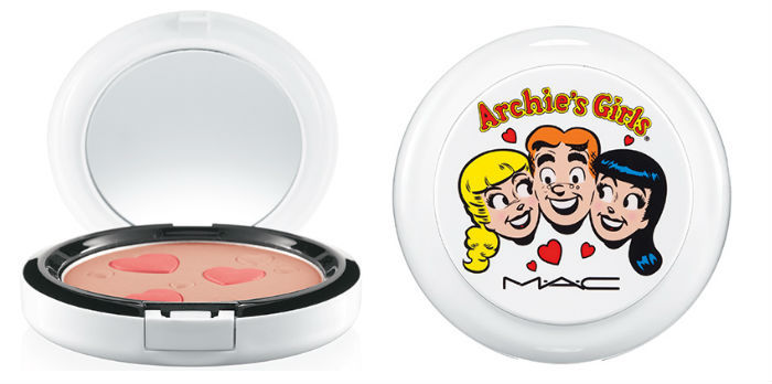 MAC Betty Face Powder in Flatter Me