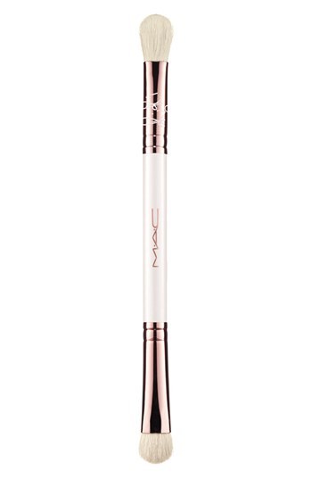 MAC RiRi Hearts MAC Holiday 217/239 Dual Blending & Eye Shader Brush