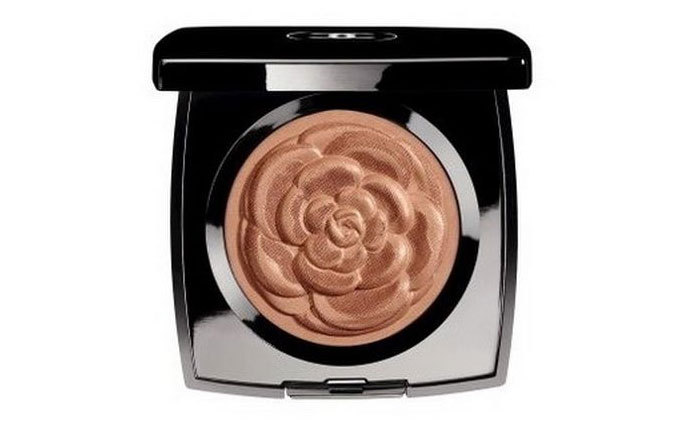 Chanel Lumiere d’Ete Bronzing Powder in Golden Bronze