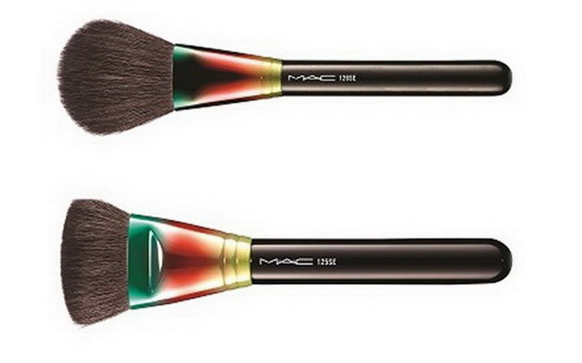 MAC Wash & Dry Brushes