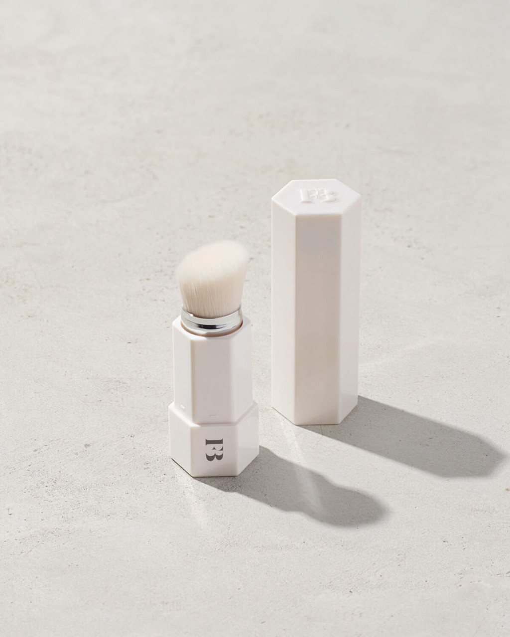 Fenty Beauty Portable Touch Up Brush
