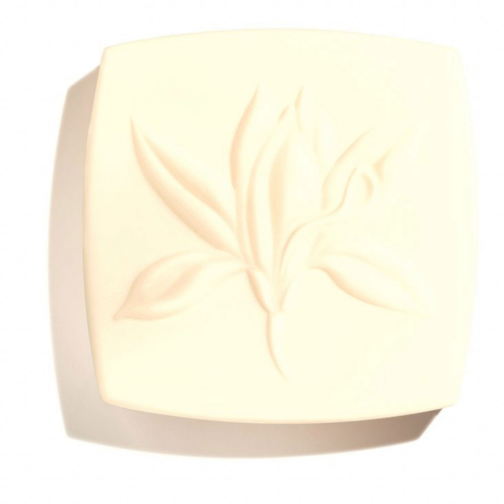 Chanel Sublimage Revitalizing Solid Soap