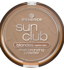 Essence Large Matt Bronzing Powder – For Blondes