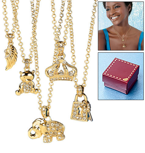 Avon Favorite Treasure Pendant Necklace