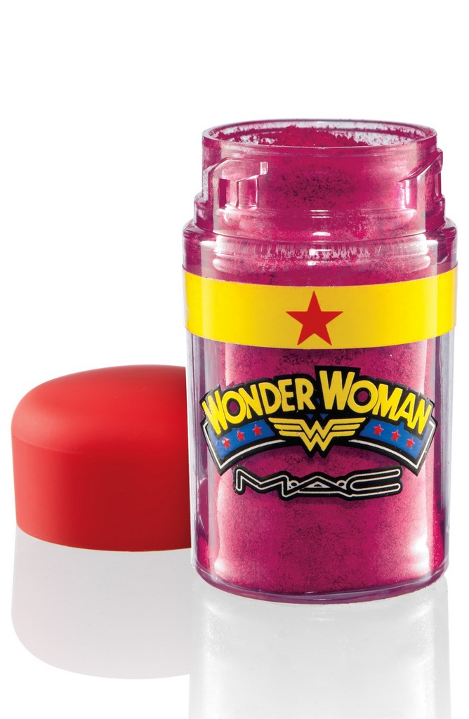 MAC Wonder Woman Pigment