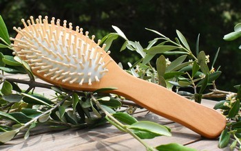 Belesso en Provence Wood made hairbrush - Oval