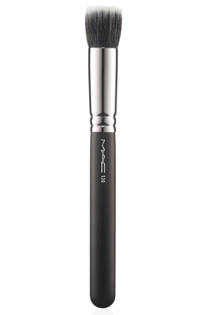 MAC 130 Short Duo Fibre Brush