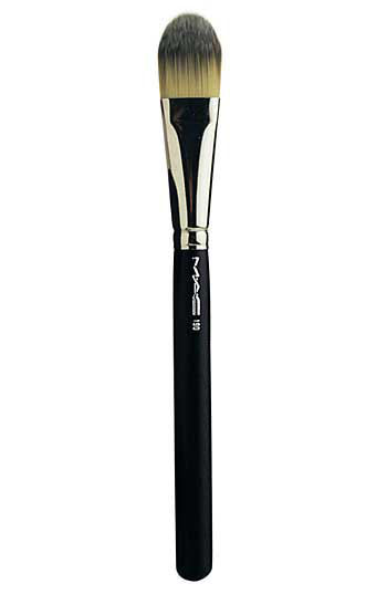 MAC 190 Foundation Brush
