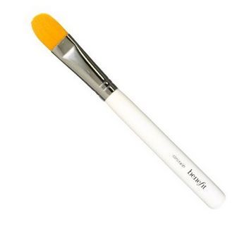 benefit concealer brush