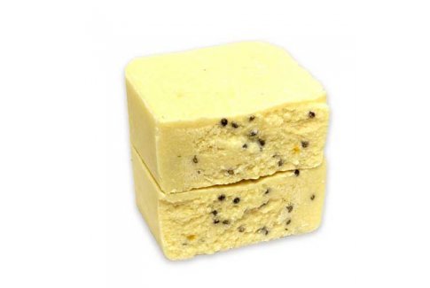 Lush Gentle Lentil Solid Shampoo