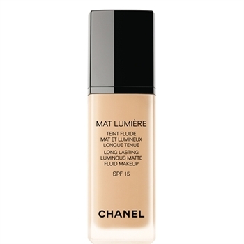 Chanel MAT LUMIÈRE LONG LASTING LUMINOUS MATTE FLUID MAKEUP SPF 15