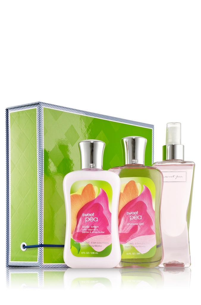 Bath & Body Works Sweet Pea® Medium Signature Gift Box Bath & Body