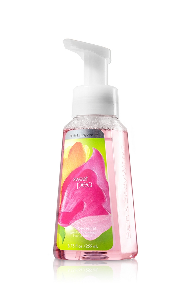 Bath & Body Works Sweet Pea® Anti-Bacterial Gentle Foaming Hand Soap