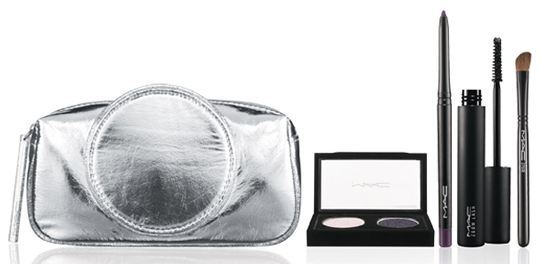 MAC Ice Parade Pearl Iced Delights Eye Bag