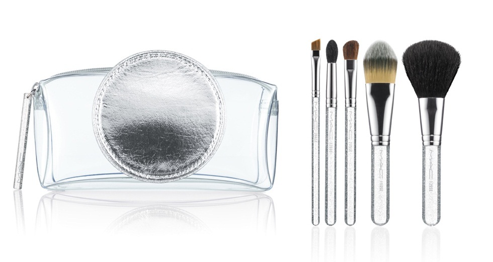MAC Ice Parade It Makes Perfect Brush Kit (Essential)