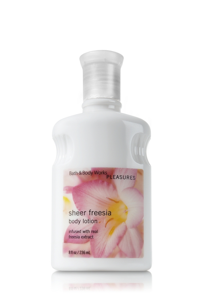 Bath & Body Works hot Sheer Freesia Set - RARE