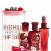 Bath & Body Works Japanese Cherry Blossom Signature Collection Mini Jingle Bell Gift Set