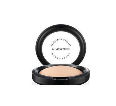 MAC Mineralize Skinfinish Natural 