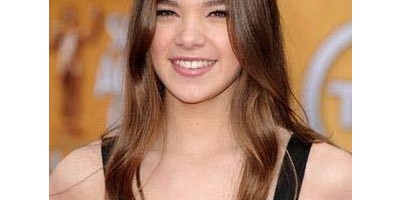Anastasia Beverly Hills Celebrity Make-up Artist Stephen Sollitto Created Hailee Steinfeld's Red Carpet Look For The 17th Annual Screen Actors Guild Award