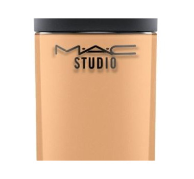 MAC Studio Fix Fluid SPF 15 Skin Balancing Foundation