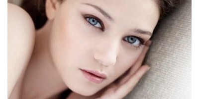 NEW Clarins Skin Illusion SPF 10 Foundation