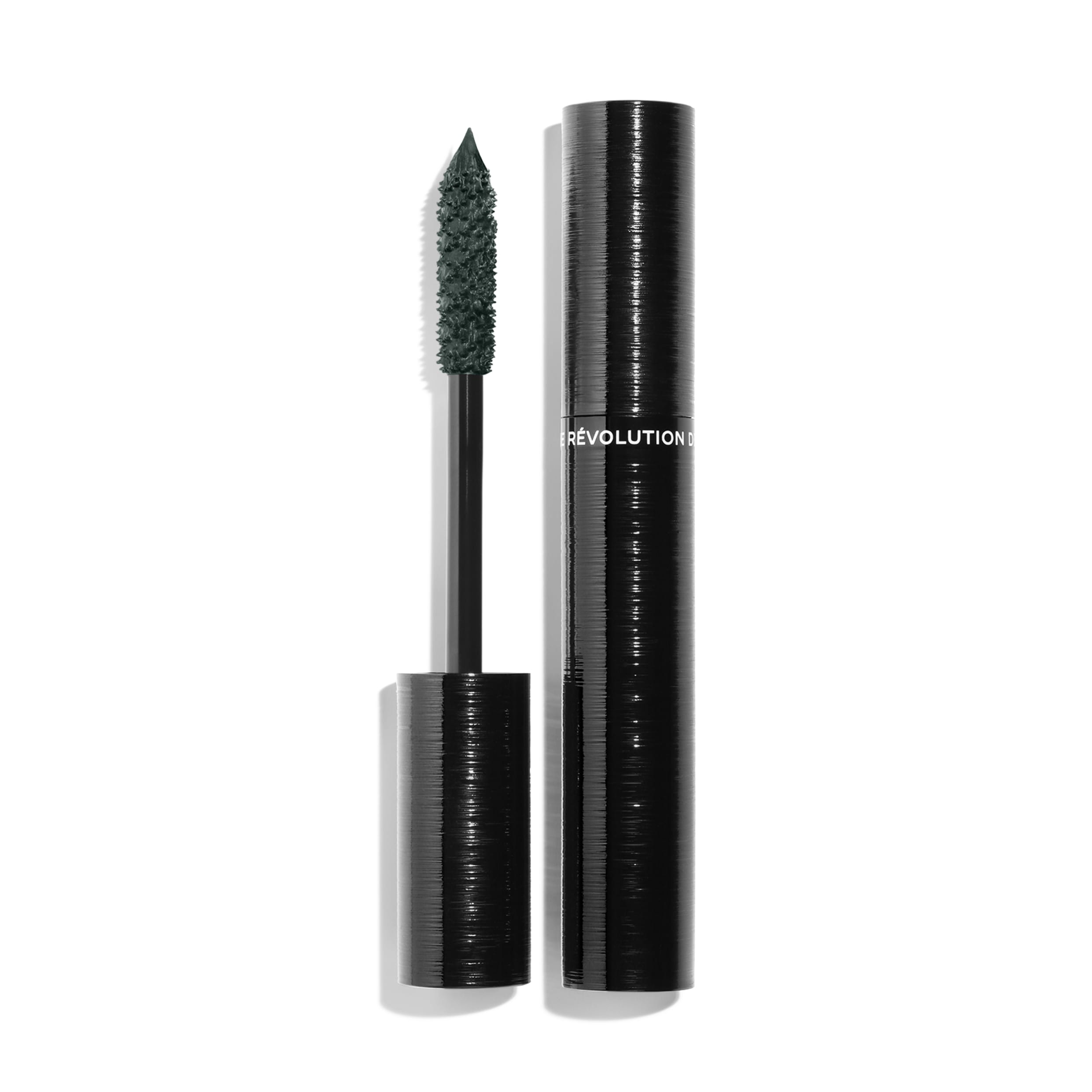 Chanel Le Volume Revolution de Chanel Mascara Makeup BeautyAlmanac