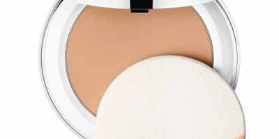 Clinique Beyond Perfecting Powder Foundation + Concealer