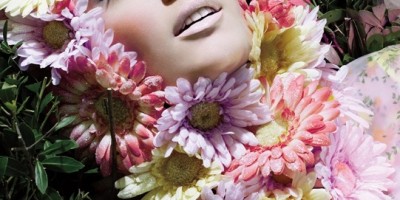 NEW MAC Fashion Flower - Summer 2011 Collection
