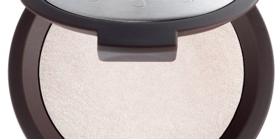 BECCA introduces Shimmering Skin Perfector Pressed in Pearl 