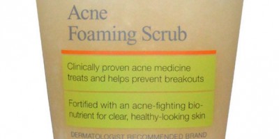 Neutrogena Naturals Acne Foaming Scrub