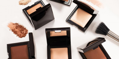 Laura Mercier introduces new Candleglow products