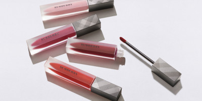 Burberry Cosmetics introduces Liquid Lip Velvet