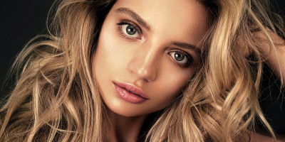 Ciate Dewy Stix Luminous Highlighting Balm