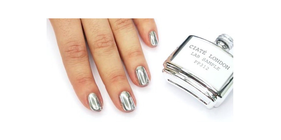 polish y m nail Liquid Polish  Chrome News Nail Mirror  London Ciate