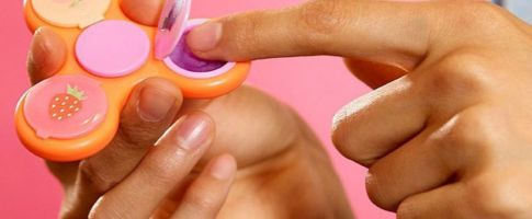 Glamspin Fidget Spinner meets Lip Gloss