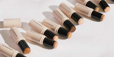 Burberry Cosmetics introduces Fresh Glow Gel Stick