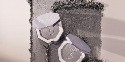 Fenty Beauty Is Launching A Platinum Killawatt Highlighter