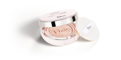 Dior Capture DreamSkin Moist & Perfect Cushion SPF 50