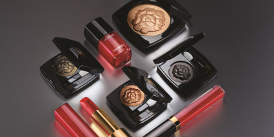 Chanel Le Libre Maximalisme de Chanel Makeup Collection for Holiday 2018