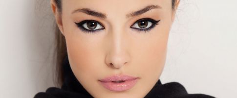 L'Oréal Paris Introduces Super Liner Flash Cat Eye Liner