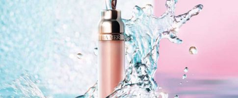 La Mer The Lip Volumizer for a Voluminous, Healthy-Looking Sheen