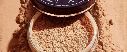 By Terry Innovates with Hyaluronic Tinted Hydra Powder